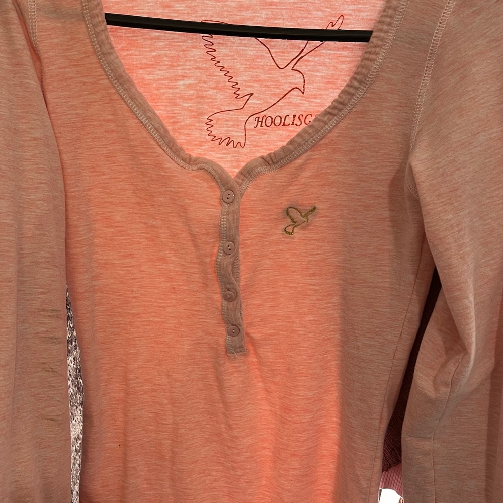 Hollister Peach Long Sleeve Tee